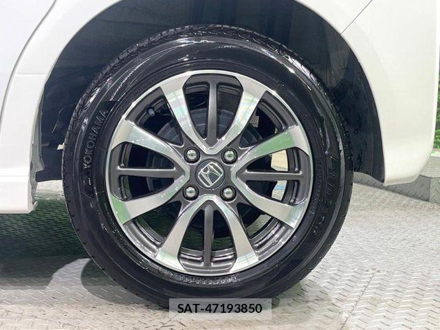 Honda N BOX CUSTOM 2024-11 8884033-12