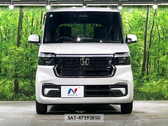Honda N BOX CUSTOM 2024-11 8884033-13