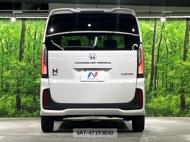 Honda N BOX CUSTOM 2024-11 8884033-14