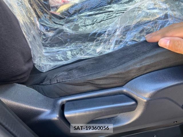 Honda N BOX CUSTOM 2018-02 8884048-19