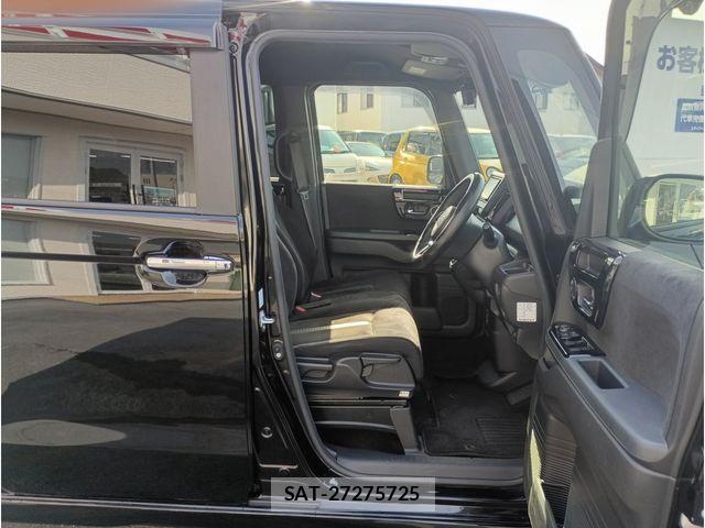 Honda N BOX CUSTOM 2021-04 8884043-1