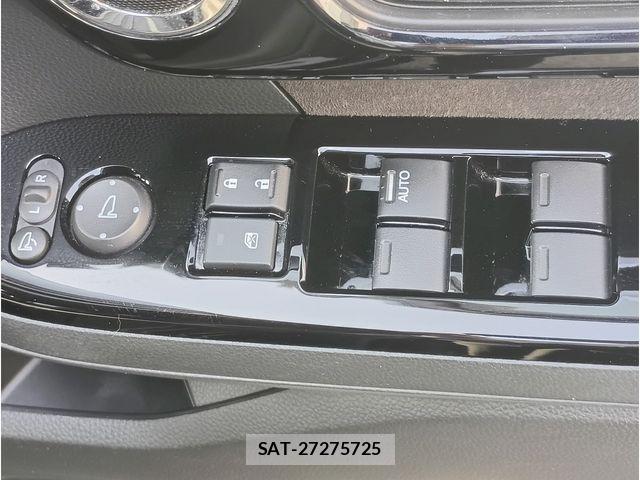 Honda N BOX CUSTOM 2021-04 8884043-8