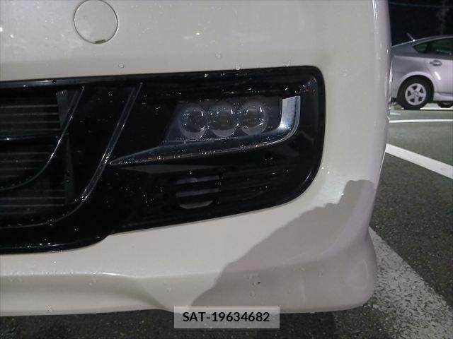 Honda N BOX CUSTOM 2018-02 8884041-9