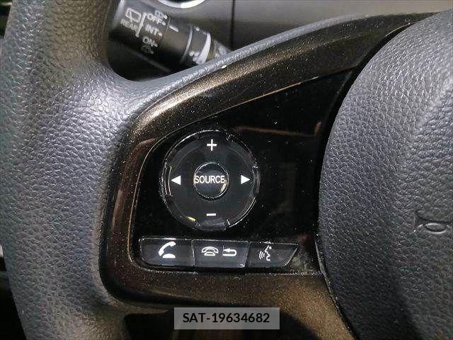 Honda N BOX CUSTOM 2018-02 8884041-27