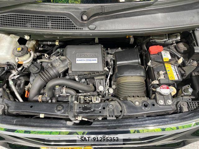 Honda N BOX CUSTOM 2017-12 8884044-17
