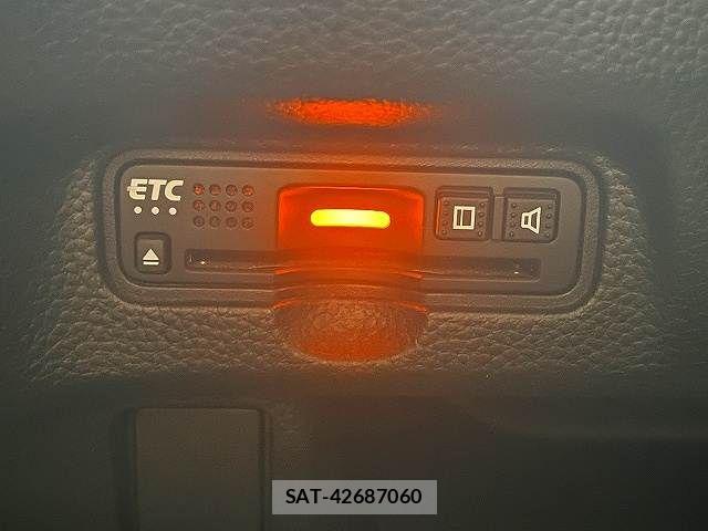 Honda N BOX CUSTOM 2018-03 8884039-12
