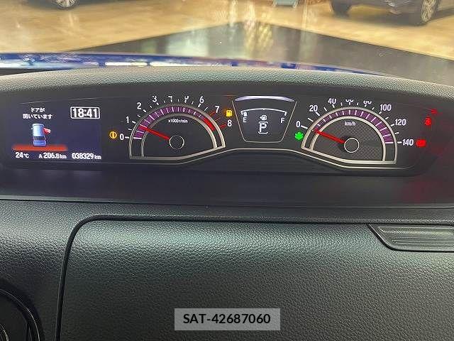 Honda N BOX CUSTOM 2018-03 8884039-14