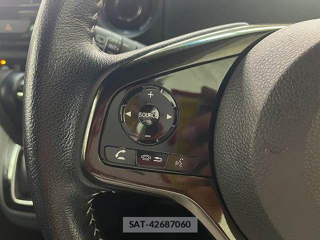 Honda N BOX CUSTOM 2018-03 8884039-16