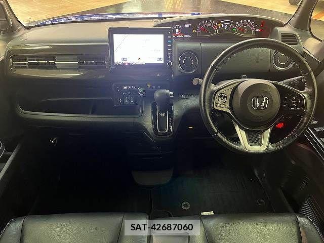 Honda N BOX CUSTOM 2018-03 8884039-1