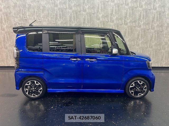 Honda N BOX CUSTOM 2018-03 8884039-22