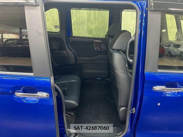 Honda N BOX CUSTOM 2018-03 8884039-29