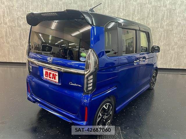 Honda N BOX CUSTOM 2018-03 8884039-8