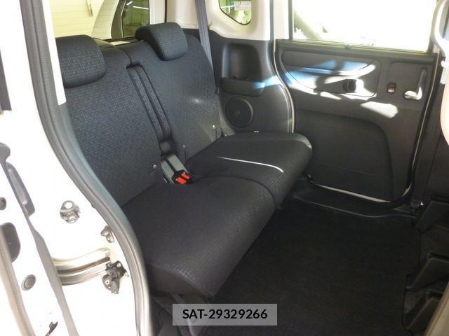 Honda N BOX CUSTOM 2016-02 631164-10