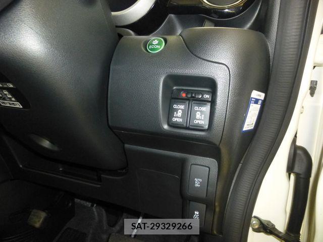 Honda N BOX CUSTOM 2016-02 631164-17