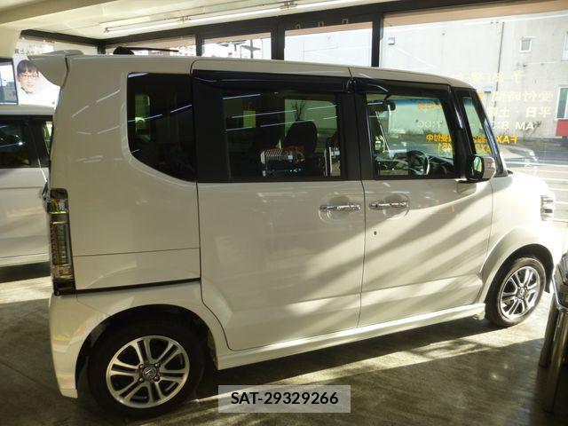 Honda N BOX CUSTOM 2016-02 631164-7