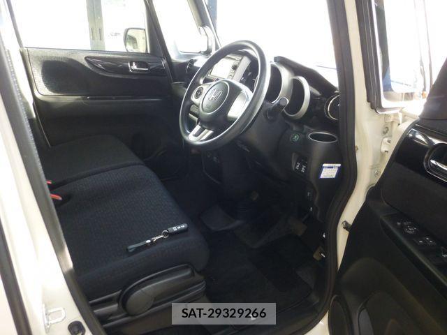 Honda N BOX CUSTOM 2016-02 631164-8