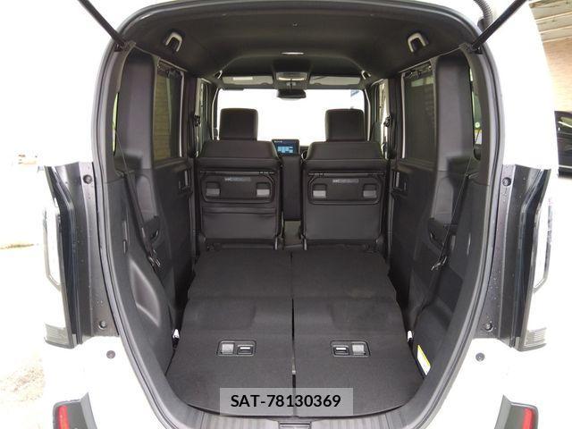 Honda N BOX CUSTOM 2023-11 1338729-3