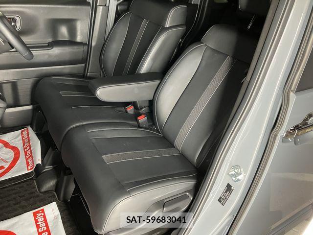 Honda N BOX CUSTOM 2024-08 2672094-15