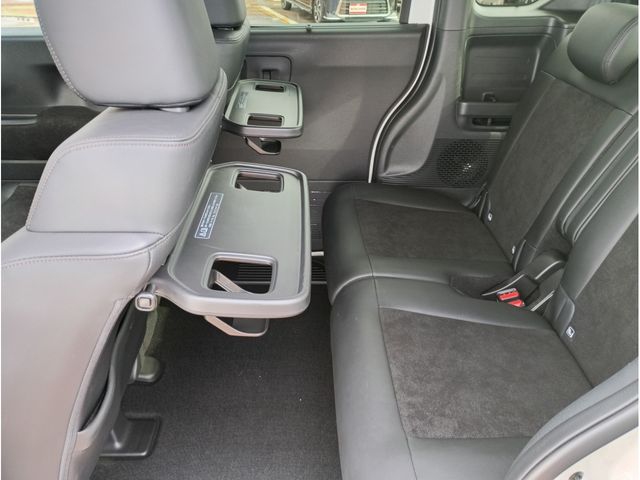 Honda N BOX CUSTOM 2024-01 3677977-7