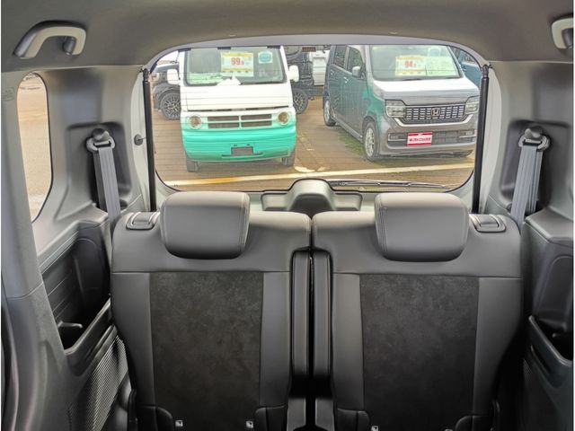 Honda N BOX CUSTOM 2024-01 3677977-8
