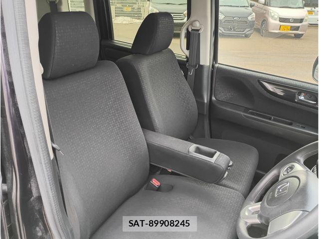 Honda N BOX CUSTOM 2016-03 4110779-8