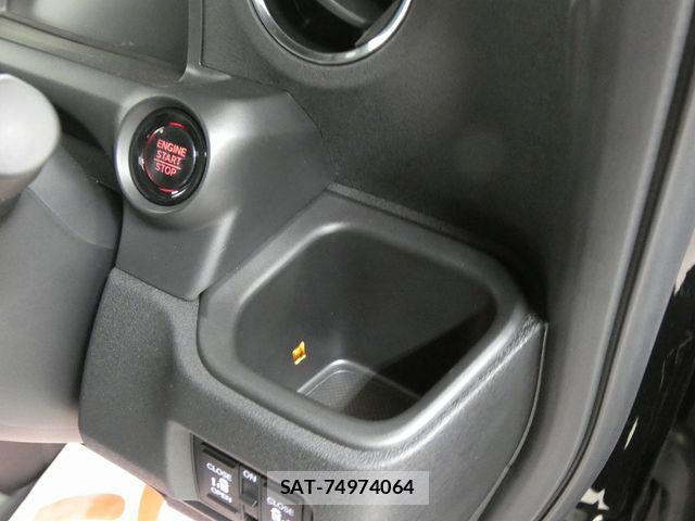 Honda N BOX CUSTOM 2025-07 4176580-16