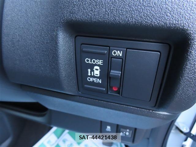Honda N BOX CUSTOM 2025-10 4372081-10