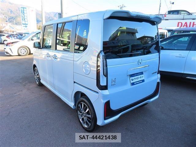 Honda N BOX CUSTOM 2025-10 4372081-2