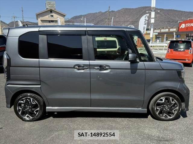 Honda N BOX CUSTOM 2020-09 4597876-11