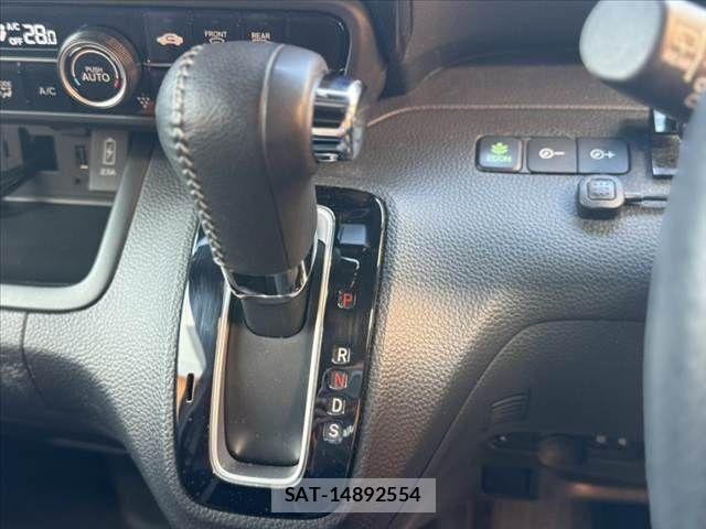 Honda N BOX CUSTOM 2020-09 4597876-28