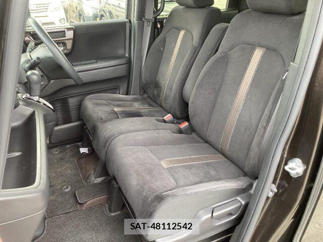 Honda N BOX CUSTOM 2019-02 4640130-16
