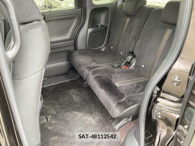 Honda N BOX CUSTOM 2019-02 4640130-17