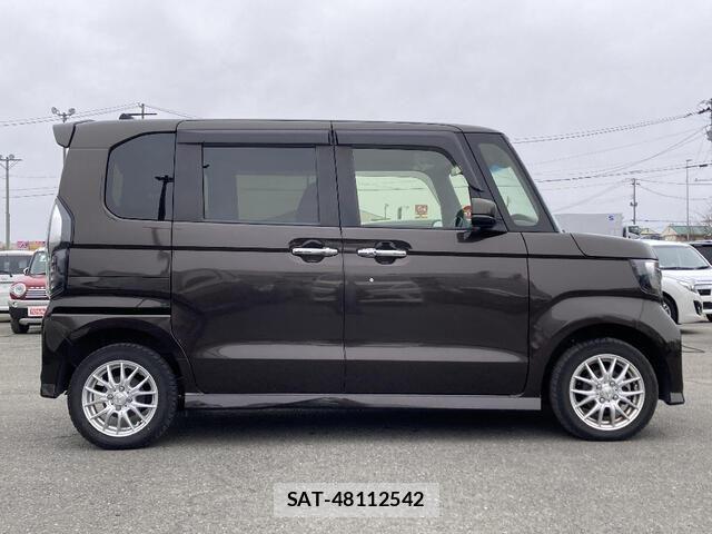 Honda N BOX CUSTOM 2019-02 4640130-23