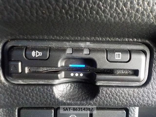 Honda N BOX CUSTOM 2021-03 4756135-19