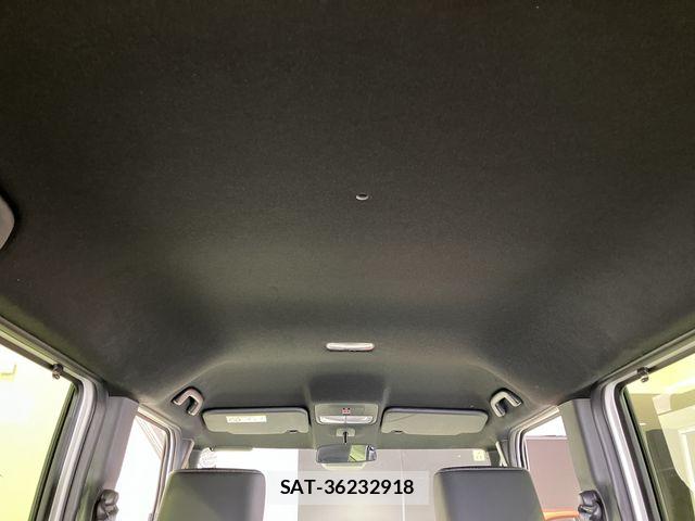 Honda N BOX CUSTOM 2023-11 5873964-28