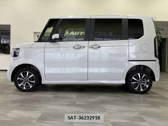 Honda N BOX CUSTOM 2023-11 5873964-3