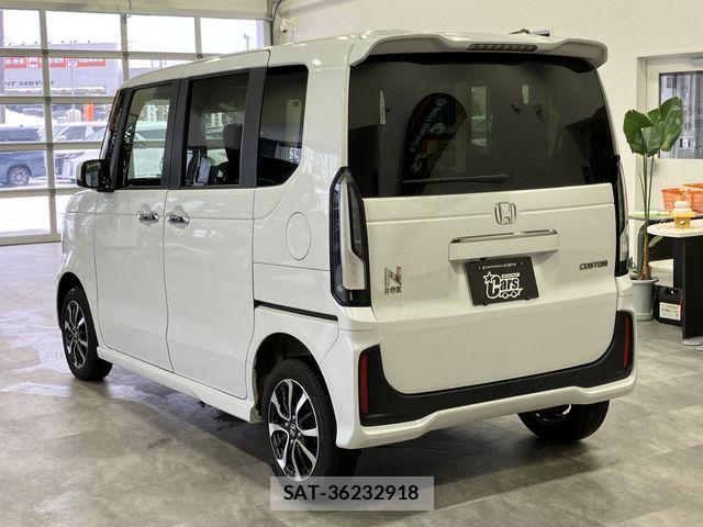 Honda N BOX CUSTOM 2023-11 5873964-4