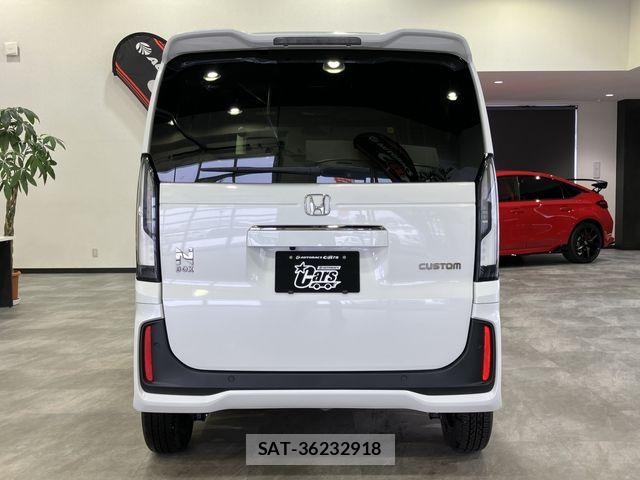 Honda N BOX CUSTOM 2023-11 5873964-5