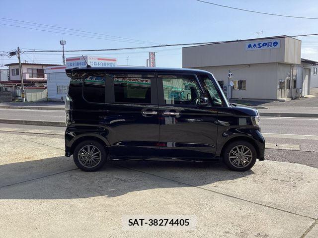 Honda N BOX CUSTOM 2022-11 6613719-12