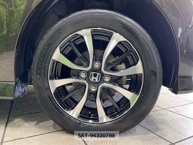 Honda N BOX CUSTOM 2019-03 6672919-13