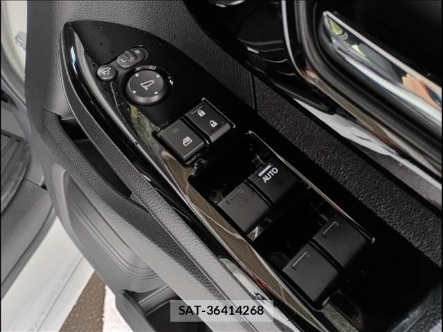 Honda N BOX CUSTOM 2023-09 6677192-24