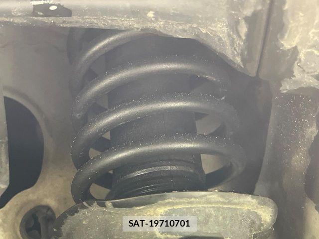 Honda N BOX CUSTOM 2019-03 6677194-18