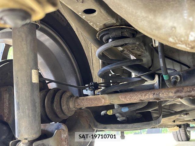 Honda N BOX CUSTOM 2019-03 6677194-19