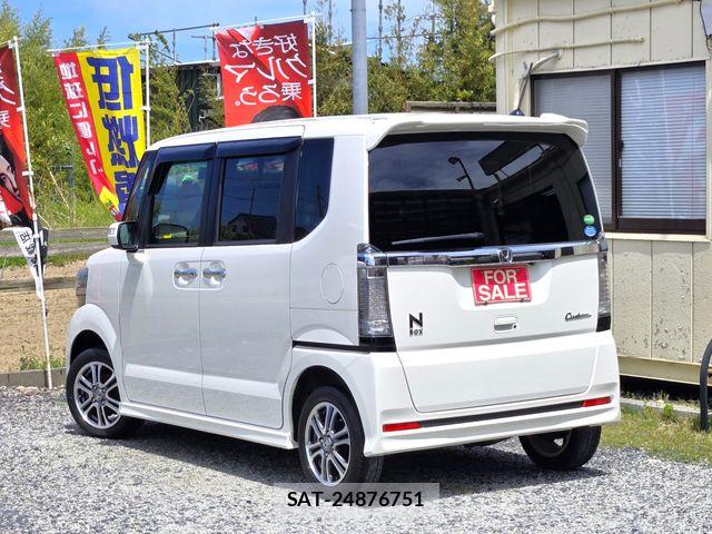 Honda N BOX CUSTOM 2017-03 6691138-11