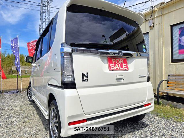 Honda N BOX CUSTOM 2017-03 6691138-13