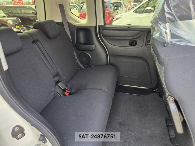 Honda N BOX CUSTOM 2017-03 6691138-14