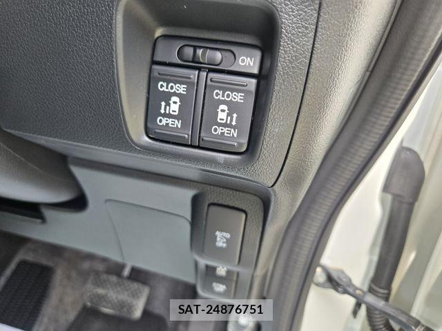 Honda N BOX CUSTOM 2017-03 6691138-17