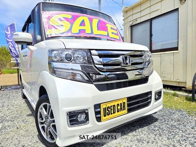 Honda N BOX CUSTOM 2017-03 6691138-5