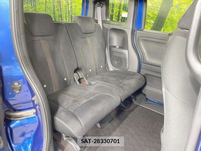 Honda N BOX CUSTOM 2018-03 6752638-9