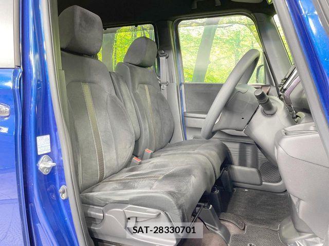 Honda N BOX CUSTOM 2018-03 6752638-8
